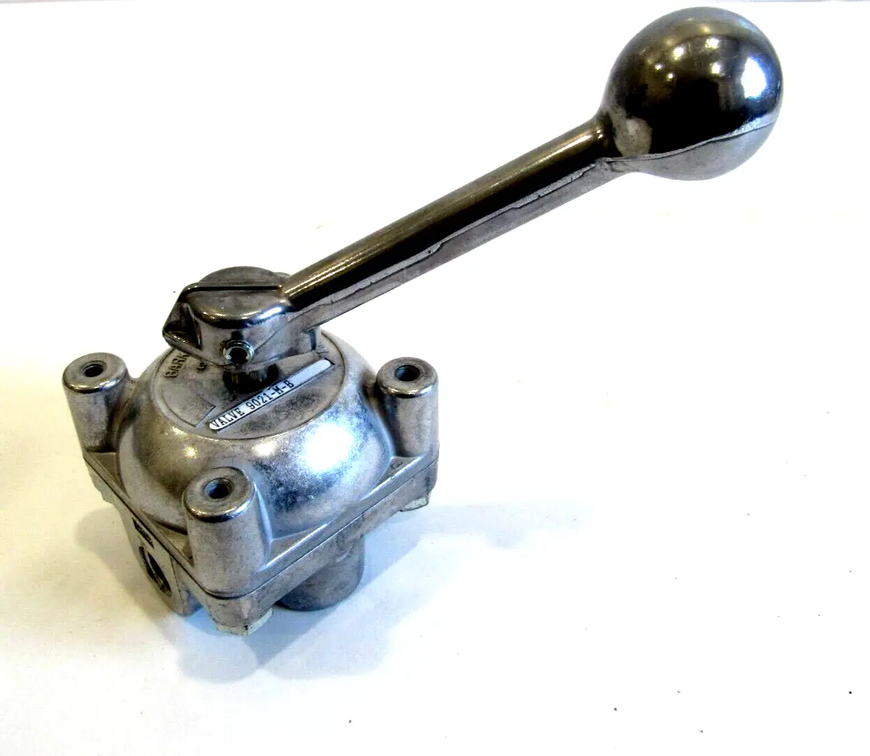 NEW BARKSDALE CONTROLS 9021-M-B VALVE 9021MB