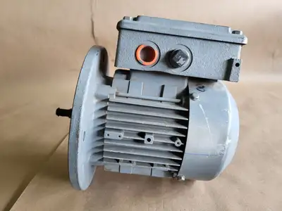 USED SEW-EURODRIVE (FA70A)DFT71D4