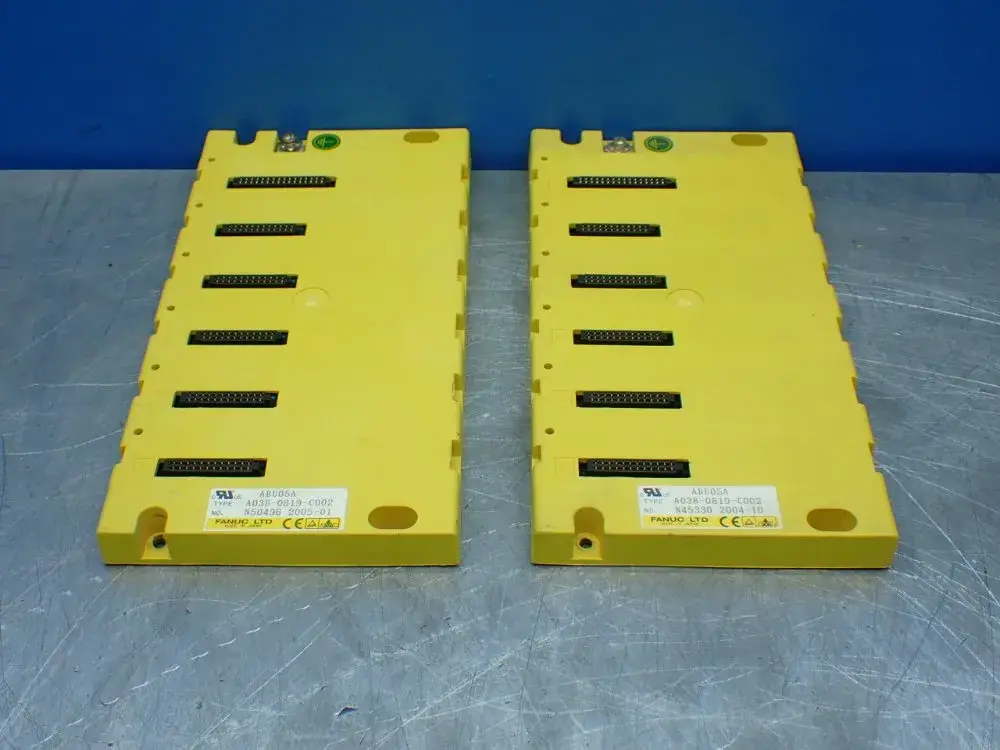 Used FANUC A03B0819C002 PLC Chassis Ohio US | HGR 24 #885639