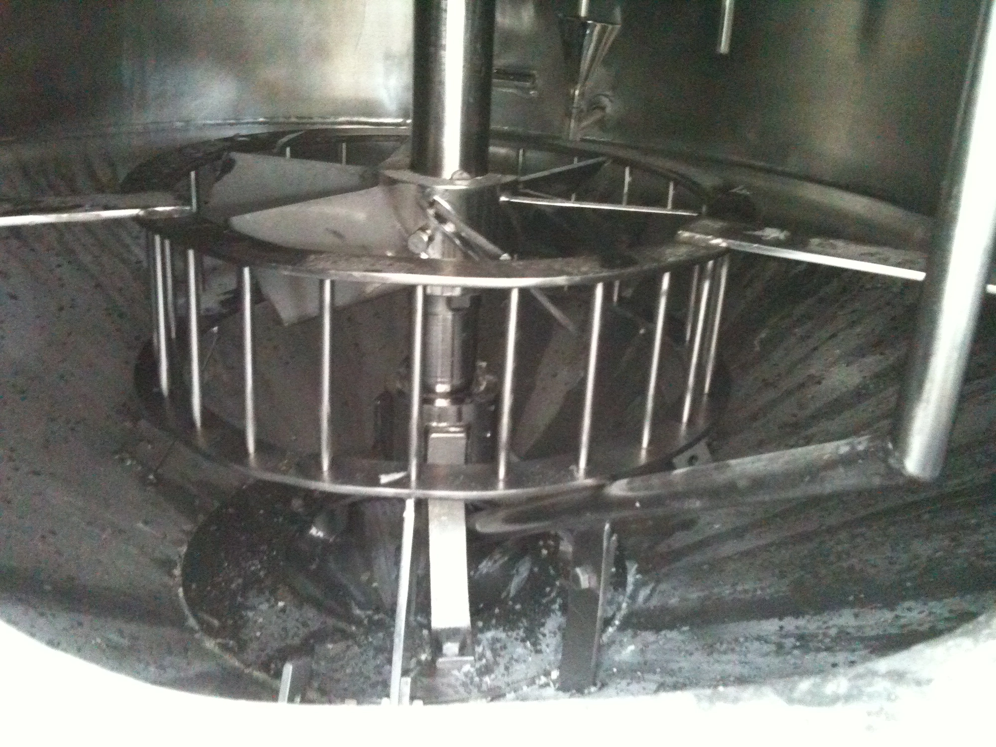 3000 L S/S  JKTD Reactor  Enclosed