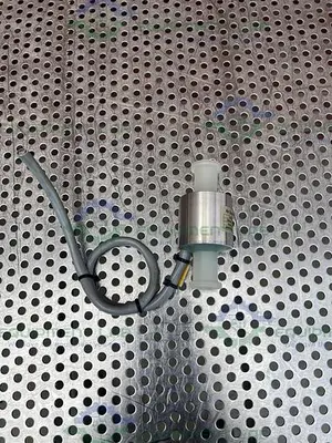 USED AMERSHAM PHARMACIA FCP6-A7 AIR SENSOR FLOW CELL ID 6MM/TC25MM, 1/2"