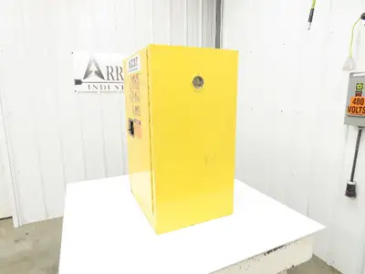 Used AGENT _UNKNOWN_ Biological Safety Cabinets Indiana US | Arrow Industrial #1367471