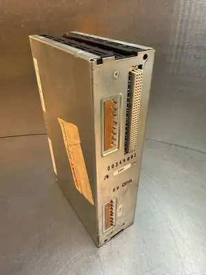 *3138 Baumuller BUS 6v Servo Drive USIP BUS 6V S304024204 00344893 M06 (5.5.3)