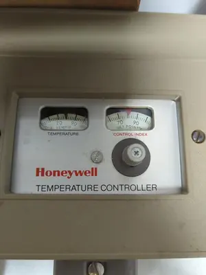Used HONEYWELL T654A 1552 2 Industrial Controls Ohio US | Surplus Asset Holdings #1237581