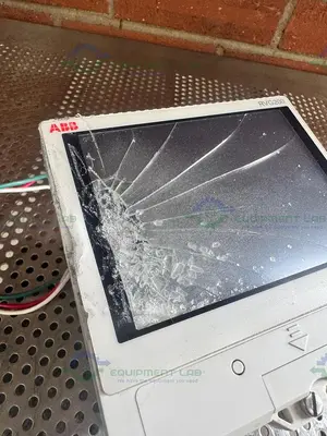Used ABB SCREENMASTER RVG200 TOUCHSCREEN PAPERLESS RECORDER Electronics & Components California US | Equipment Lab #1424383