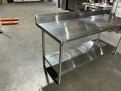 Used BK RESOURCES SVTR5-7230 72 INCH STAINLESS STEEL WORK TABLE WITH BACKSPLASH Food Prep Tables Michigan US | Miedema Asset Management Group #1370162