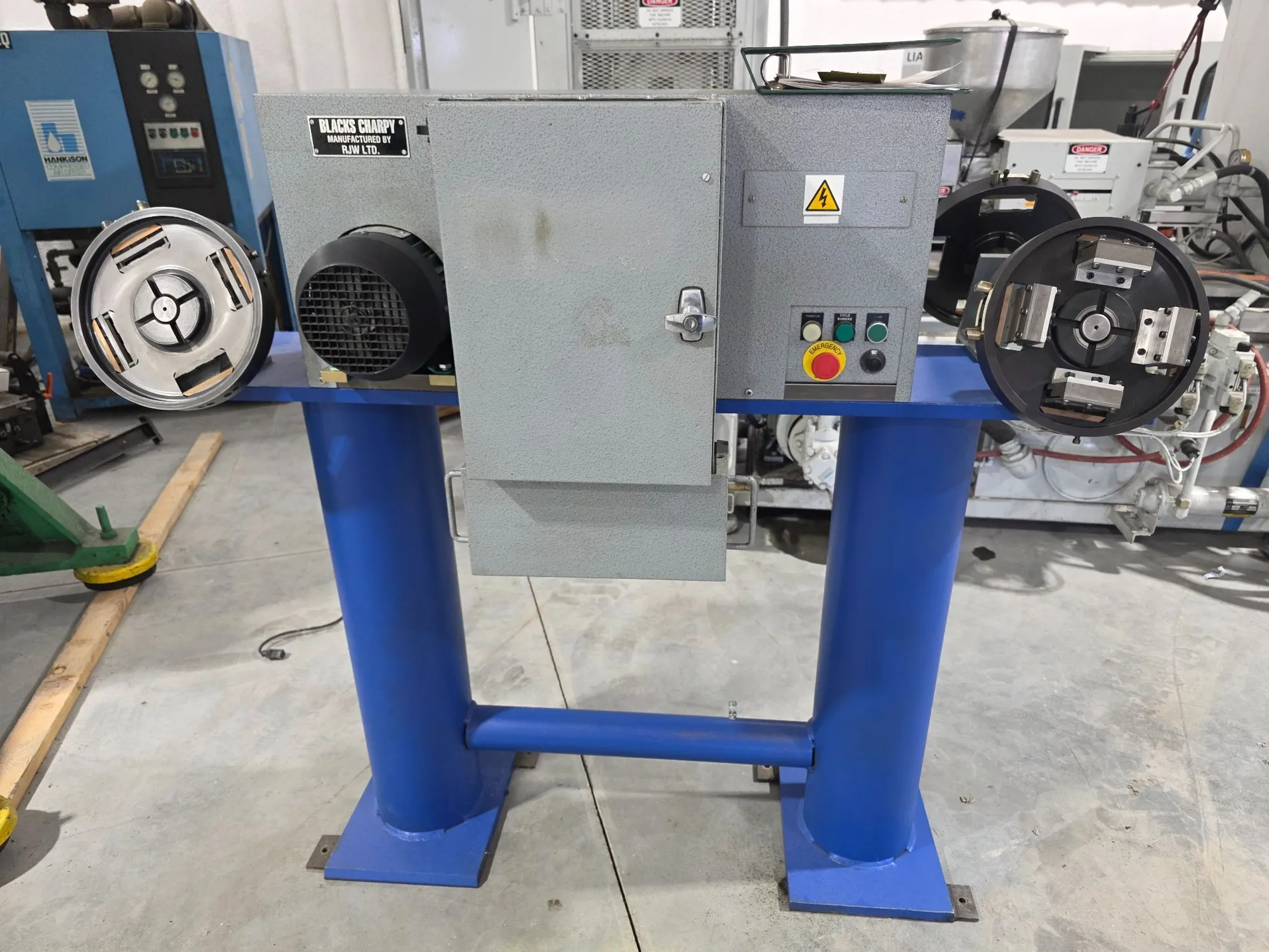 USED BLACKS CHARPY CNM-158A1