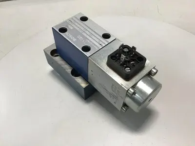 USED BOSCH 0 811 402 019
