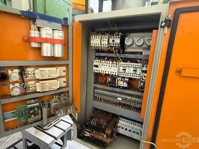 USED 1999 MAS VO32