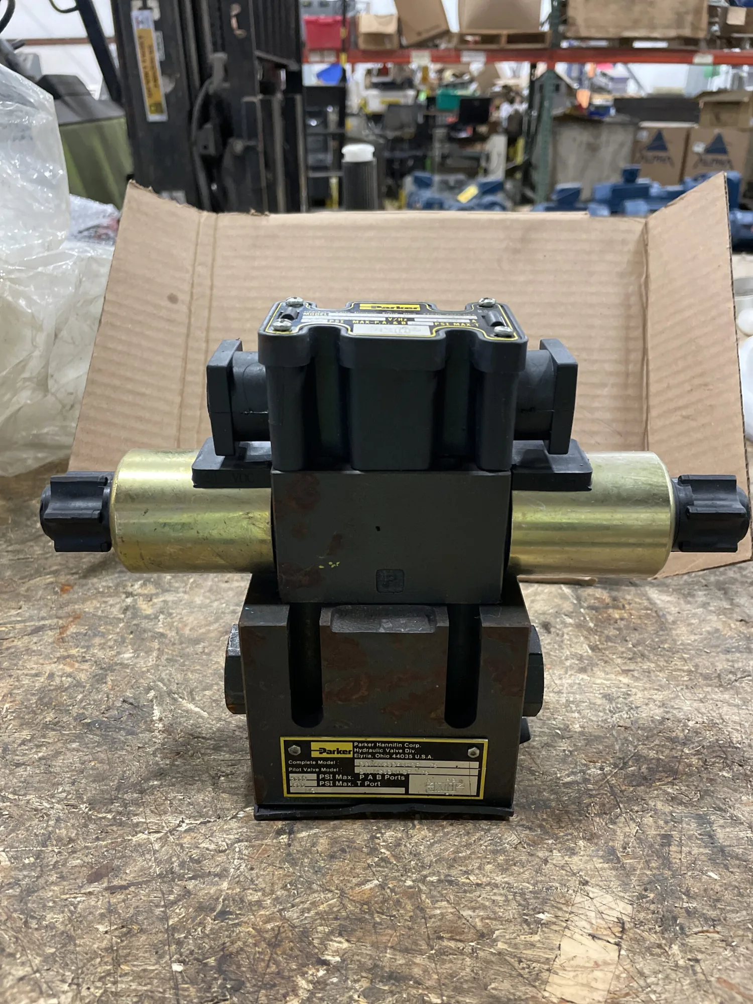 Parker D31VW20D4NYCF 75 Hydraulic Directional Control Valve 1500/5000PSI