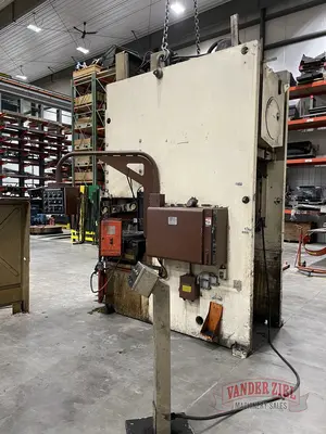 Used CINCINNATI 175-OBS Gap Frame (OBS) Presses Michigan US | Vander Ziel Machinery Sales #483337