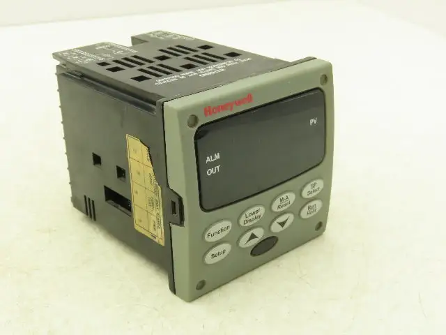 Honeywell DC2500-E0-0L00-100-00000-00-0 UDC2500 Temperature Controller Module