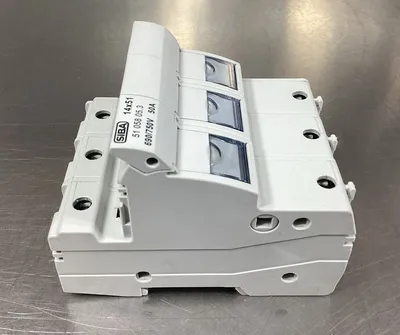 SIBA 51-058 05.3 50 AMP FUSE HOLDER 690/750V 4C-28