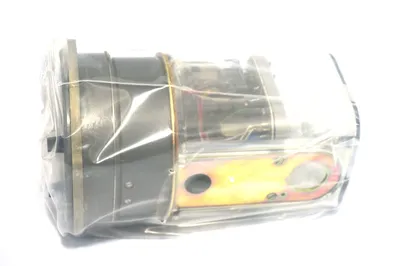 NEW DWYER 3002 PRESSURE SWITCH GAUGE