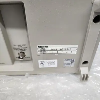 USED TEKTRONIX 2246A