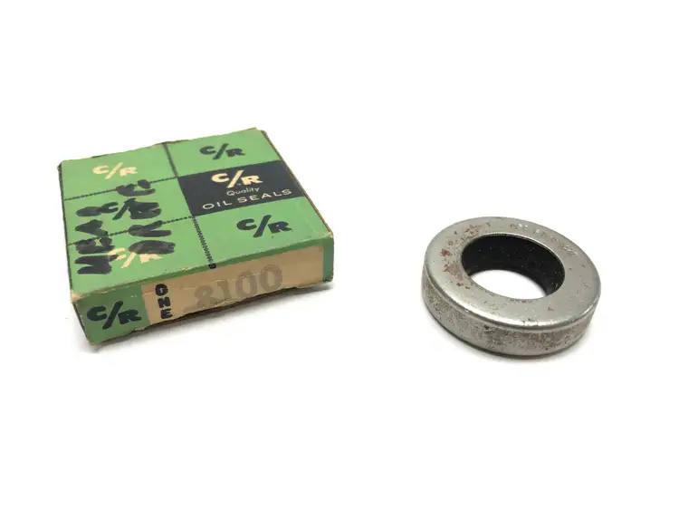 New | in-Stock CR Industries 8100 Seals & Gaskets Michigan US | Maverick Industrial Sales #1396826
