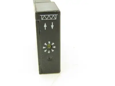 Baumer FRDM 15P5499/S13 Photoelectric Sensor Switch Photo Eye 12/24VDC