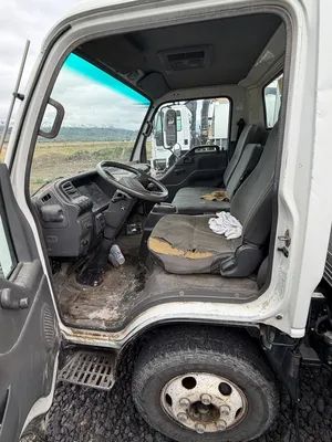 ISUZU Box Truck Box Truck | Liberty Machine Works LLC (4)