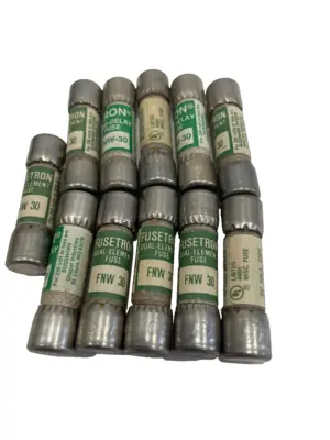 NEW BUSSMANN FUSETRON FNW-30 TIME DELAY FUSES FNW30 LOT OF 11