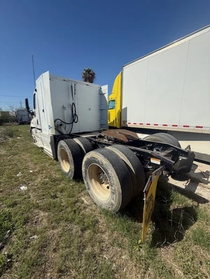 USED 2015 FREIGHTLINER CASCADIA