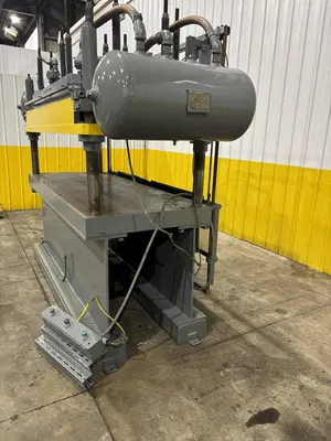 40 TON X 36" X 94" AIRAM 4 POST PNEUMATIC CUTOFF PRESS: STOCK #22485