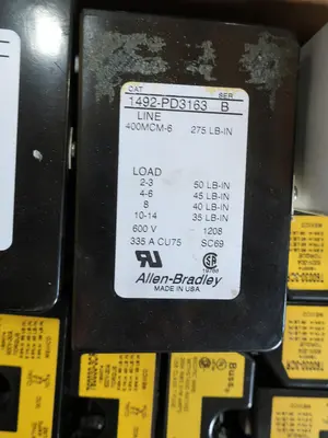Used _UNKNOWN_ _UNKNOWN_ Fuses Ohio US | Aucto #1307579
