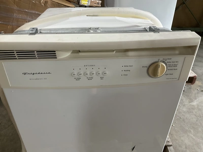 Used FRIGIDAIRE FDB700BFS0 Dishwashers Michigan US | Miedema Asset Management Group #1320353