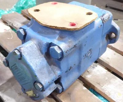 Vickers 4535V60A-21-1AD-20L Hydraulic Vane Pump Used