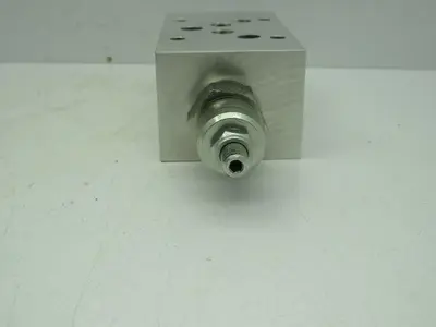Dynex Rivett S8620-02-AB-V-20 Dual Flow Hydraulic Control Sandwich Valve