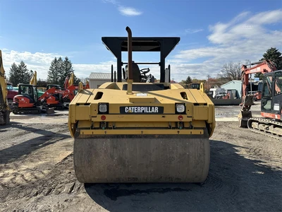 Used 2009 CATERPILLAR CB-564D Tandem Rollers New York US | Abele Tractor #1343073