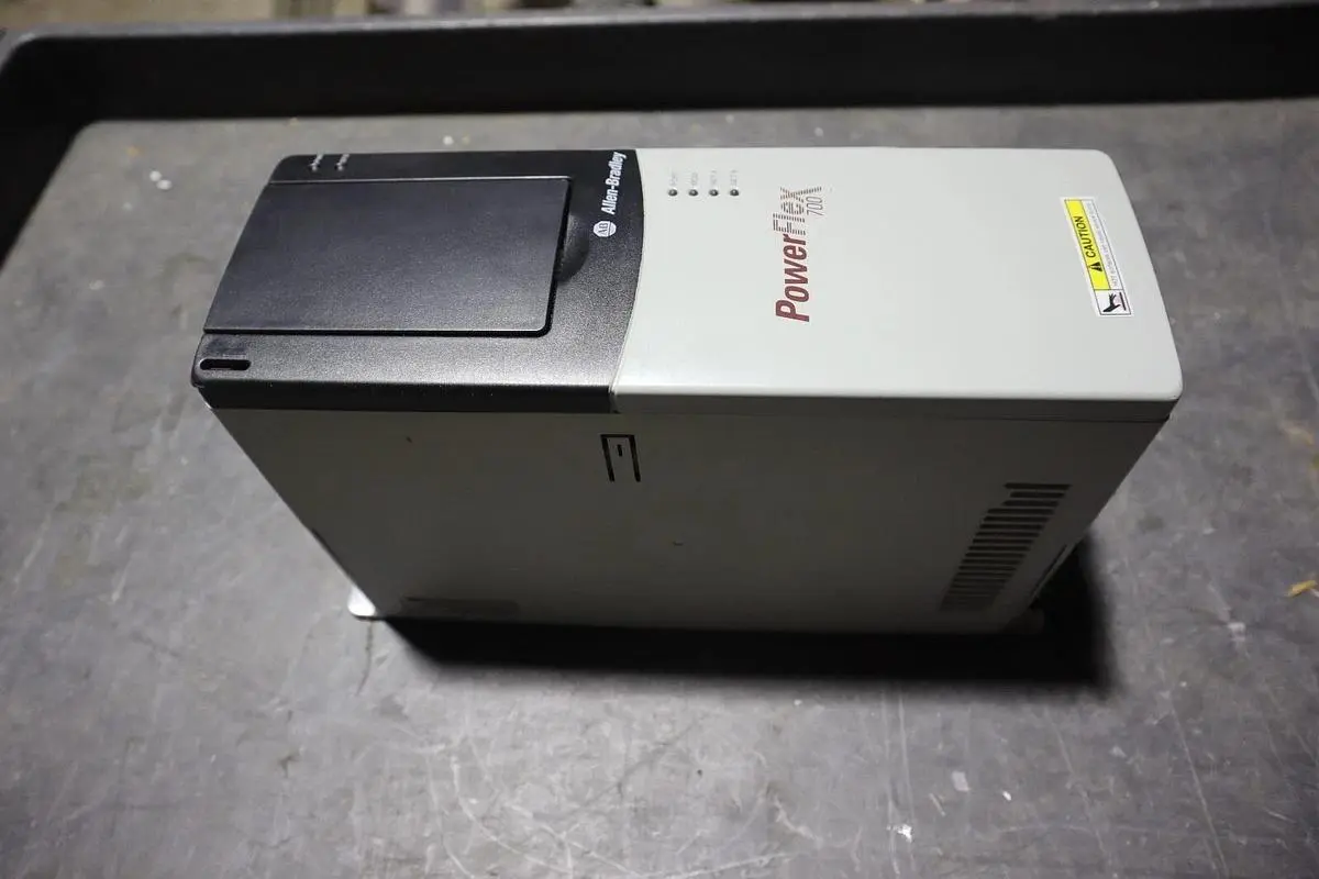 Allen Bradley 20BD8P0A0AYNANC0 SER B8A 460V 5HP Powerflex 700 Drive STOCK 4663