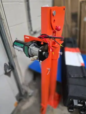 Garvee 1100 lb Electric Pickup Truck Crane with Electric Winch 3500 lb 12V, Folding Truck-Mounted Crane, Painted Steel Pickup Truck Jib Cranes Hoist 360° Swivel for Lifting Goods in Construction Factory