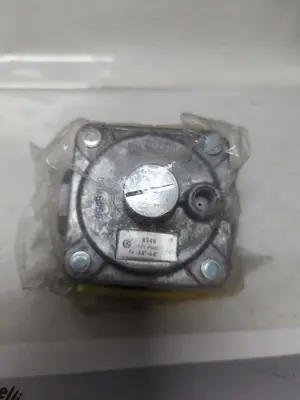 New | in-Stock MAXITROL RV48 Solenoid Regulators | Surplus Asset Holdings #1226459