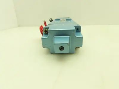 Skinner S4KKJAL4 Pneumatic Directional Control Valve 5-Way 3Pos 120V 150PSI 1/2"