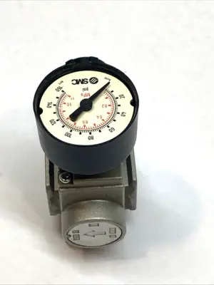 USED SMC MODULAR AIR REGULATOR 1/4" NPT 7–125 PSI WITH BACKFLOW