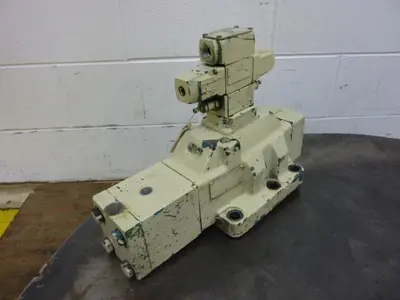 USED SPERRY VICKERS DG4V368CWB12