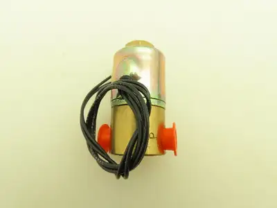 Honeywell Skinner 3138BBN1LN00 Solenoid Valve 3-Way NO 24VDC 60 PSI 1/8" NPT