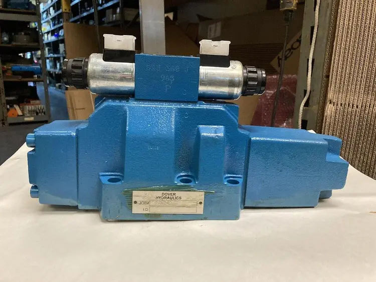 Used REXROTH 4WRZ25E1-220-70/6EG24N9K4/D3V Pump & Valve Parts | Surplus Asset Holdings #1219980