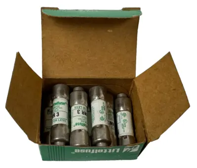 BOX OF 8 NEW LITTLEFUSE CCMR-3 TIME DELAY FUSES 600V CCMR3