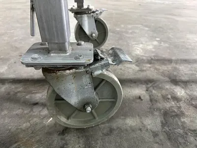 Berry Volumetric Clamshell Filler