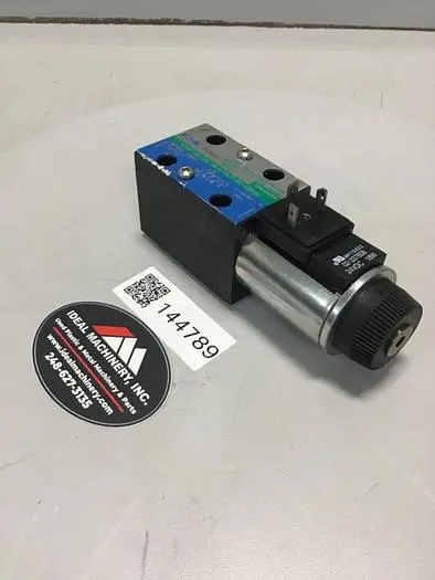 Used VICKERS DG4V-3S-2AL-M-U-HL7-60-EN490 Valves/Fittings Michigan US | Ideal Machinery #691205