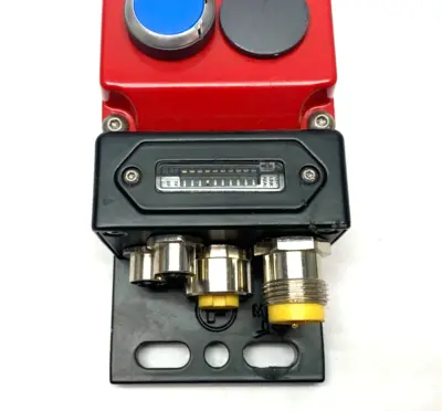 USED FORTRESS INTERLOCKS DOOR INTERLOCK SAFETY DEVICE