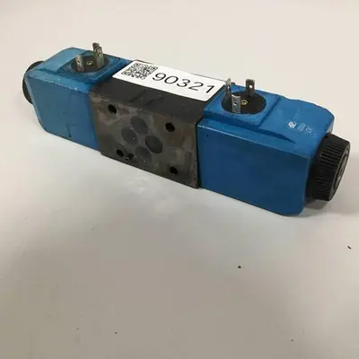 USED VICKERS DG4V-3S-33C-M-U-H5-60