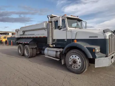 USED 1995 KENWORTH T800