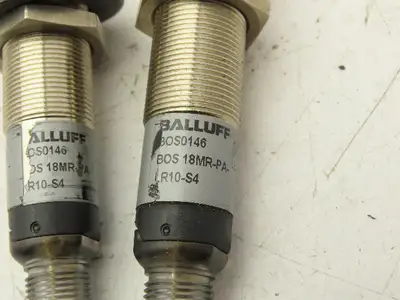 Balluff BOS 18MR-PA-LR10-S4 Photoelectric Sensor Switch  Lot of 2