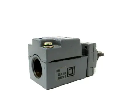NEW SQUARE D 9007-C52D LIMIT SWITCH 9007C52D