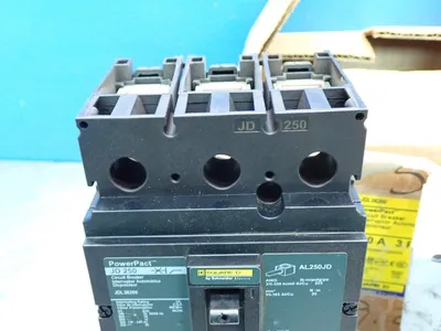 New | in-Stock SQUARE D JDL36200 Circuit Breakers Ohio US | HGR 24 #1069962