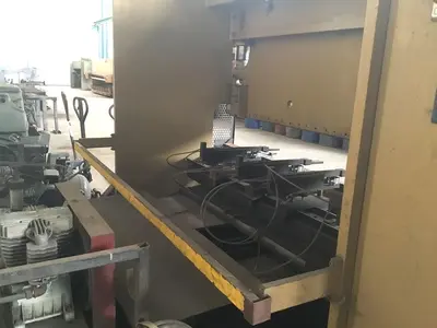 USED COLLY 63 TON X 2500 MM CNC