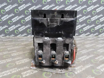 Square D 8536 SEO1 Motor Starter Form S Series A 50 HP @ 575 VAC NEMA 3 Used
