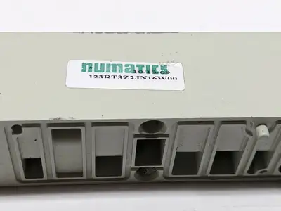 123RT3Z2JN16W00 | Numatics  Pressure Selector Regulator 3-30 PSI - New Other